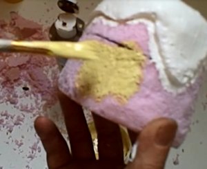 Paint the sponge cake